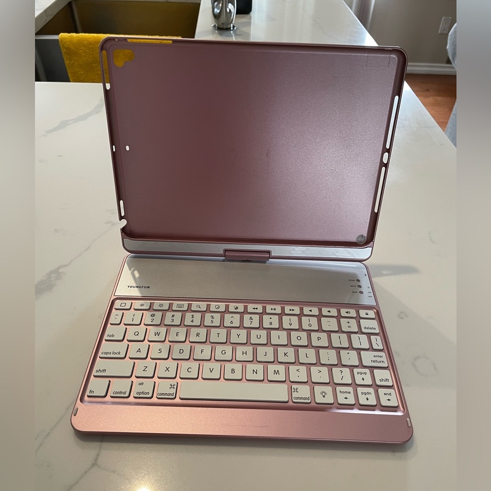 Bluetooth Wireless iPad Keyboard Case